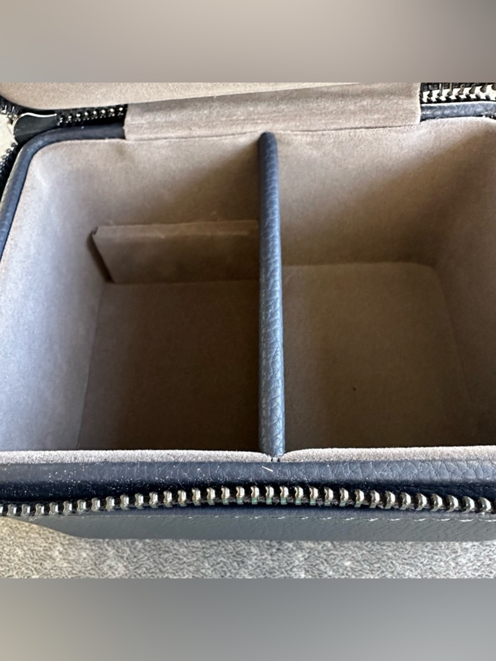 Stackers Zippered Watch & Jewelry Travel Case Navy Blue Vegan Leather Organizer - Picture 8 of 11